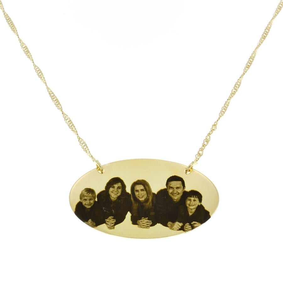 שרשרת עם חריטת תמונה באליפסה – הניתן לחריטת כל תמונה מכסף אמיתי שרשרת עם חריטת תמונה באליפסה – הניתן לחריטת כל תמונה מכסף אמיתי