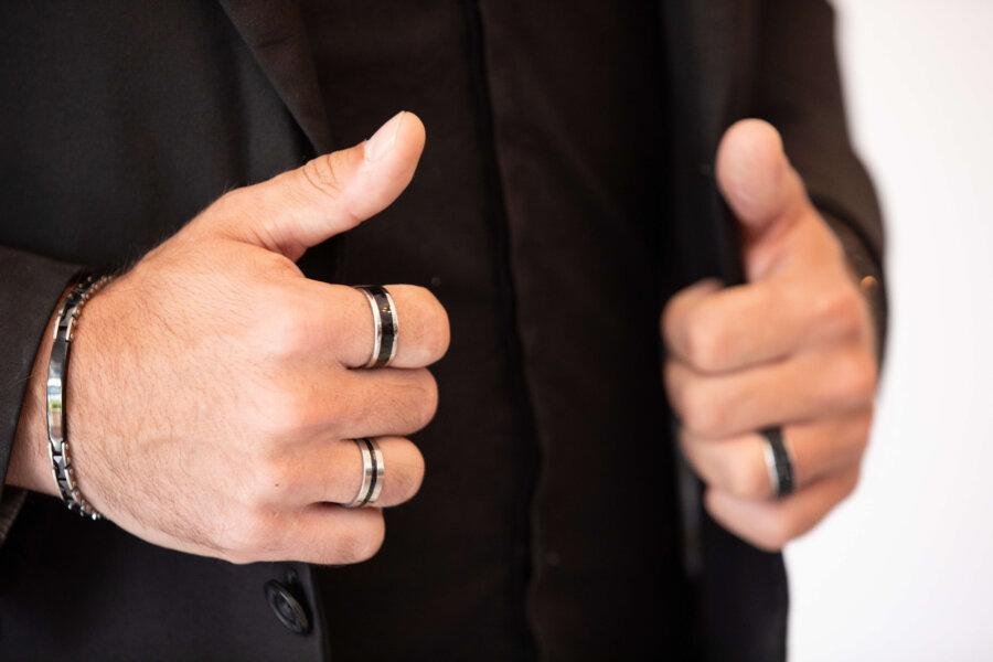 טבעת פס שחור טבעת פס שחור