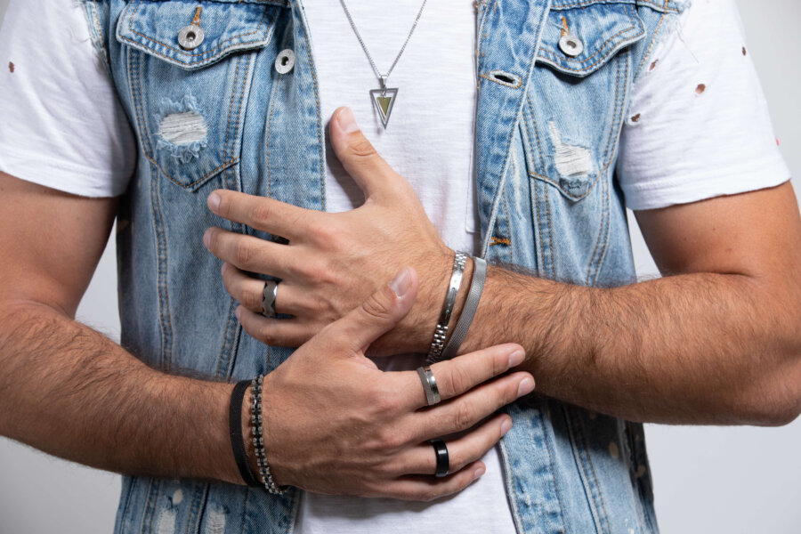 צמיד קשיח רשת לגבר צמיד קשיח רשת לגבר