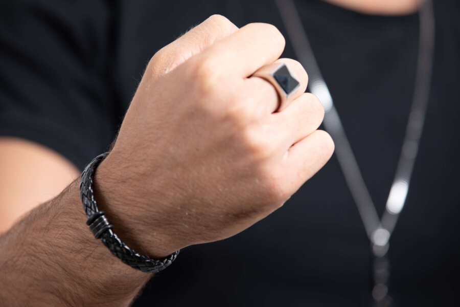 צמיד עור צמה לגבר צמיד עור צמה לגבר