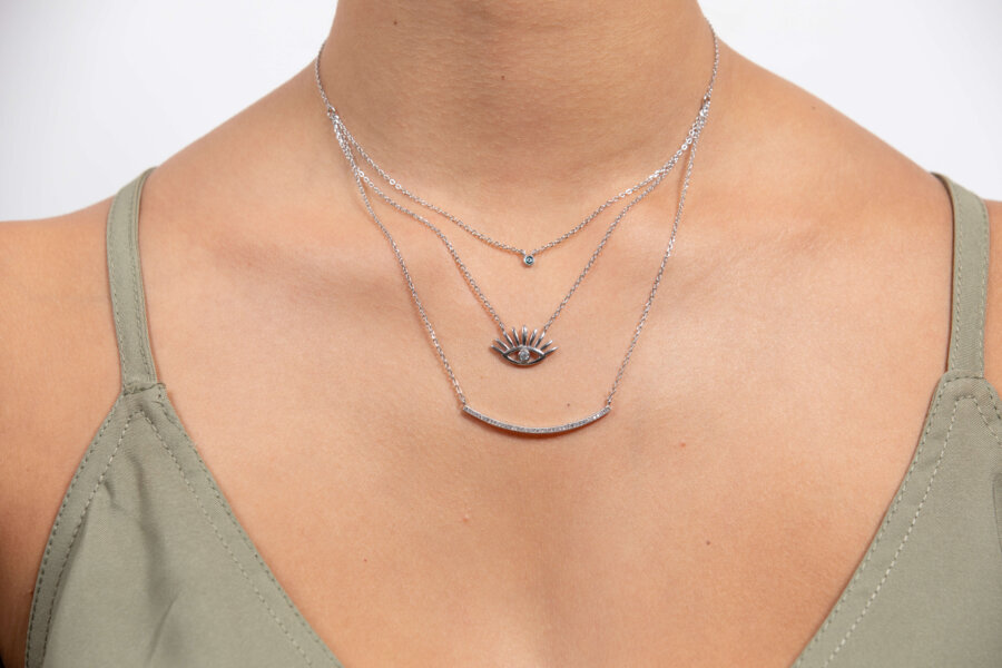 3 שרשראות מחוברת בסגירה אחת 3 שרשראות מחוברת בסגירה אחת